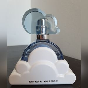 Ariana grande cloud USED 30 ml